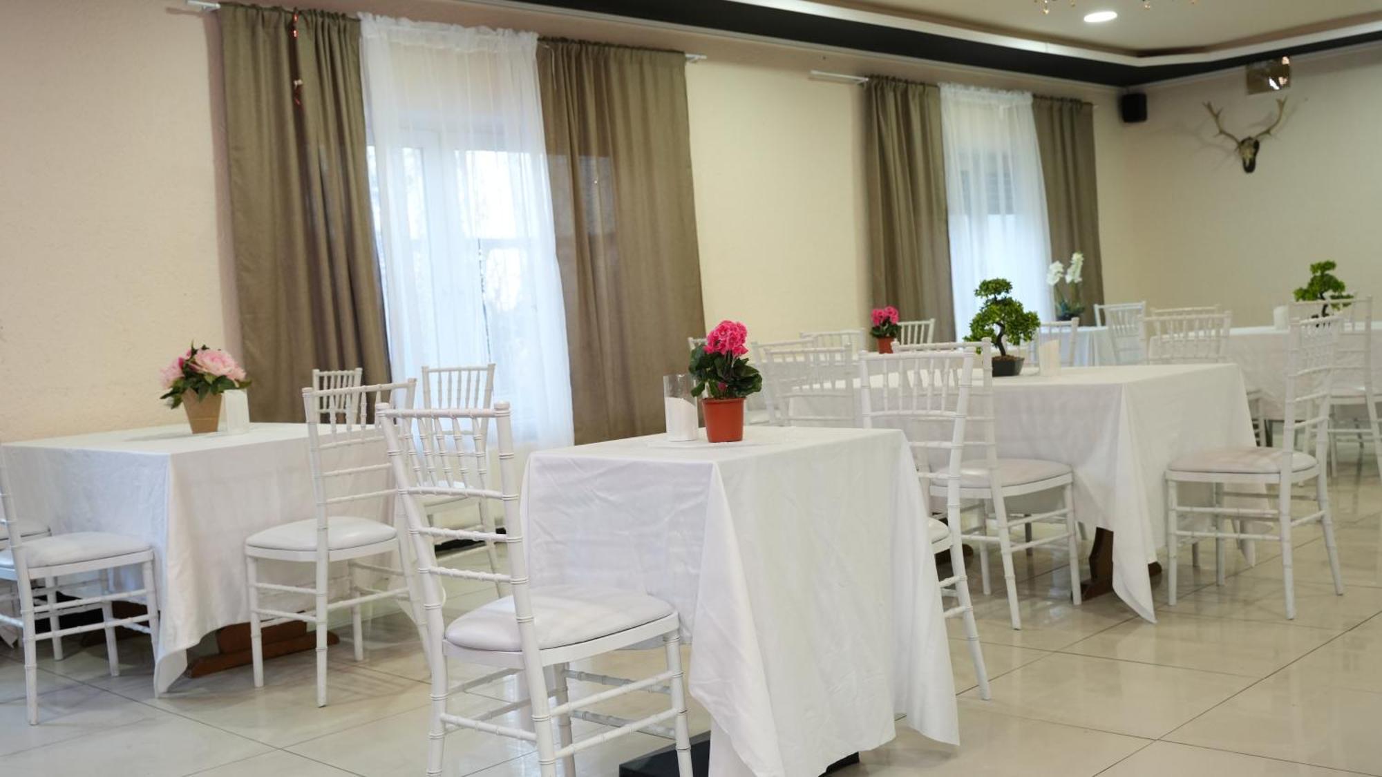 Sn Hotel And Restaurant Langgons Extérieur photo